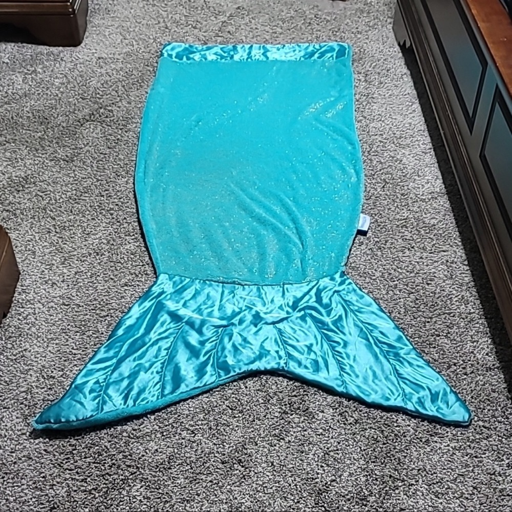 Snuggie tail